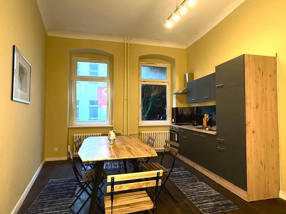Schoenes Grosses Apartment Im Zentrum Berlins Dış mekan fotoğraf